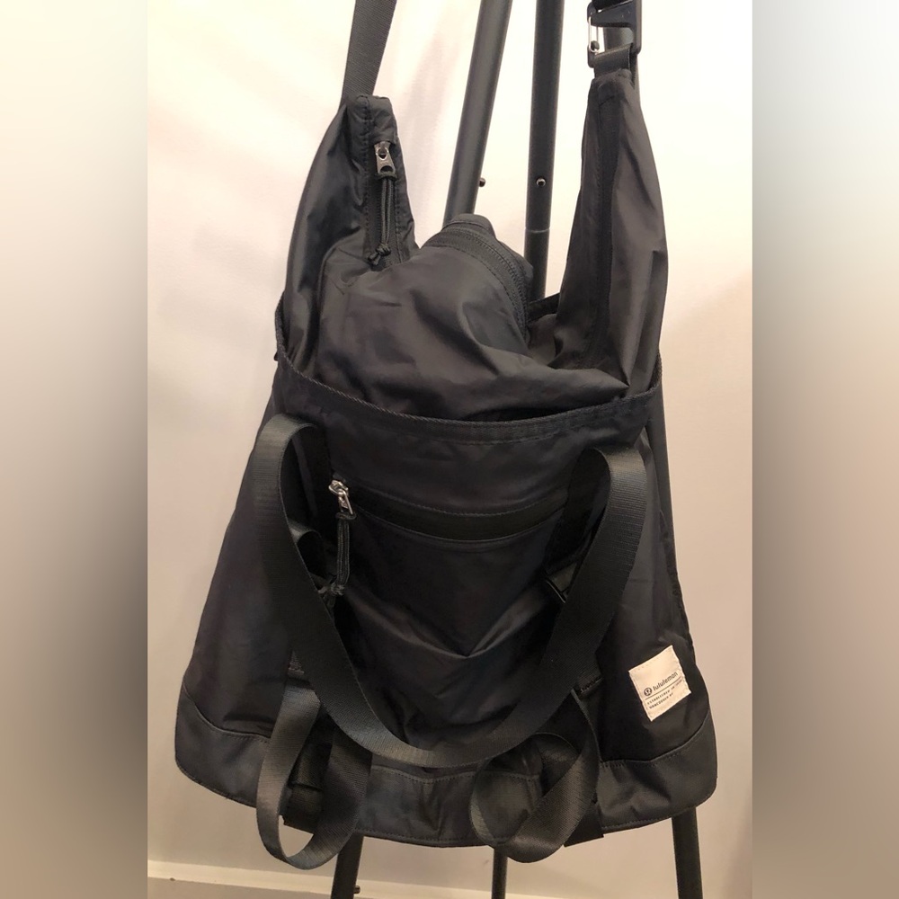 NWOT~ Lululemon Patch Logo Tote~ 25L